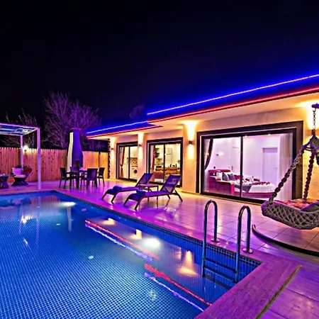 Yuecel Uezuemlue Hotel