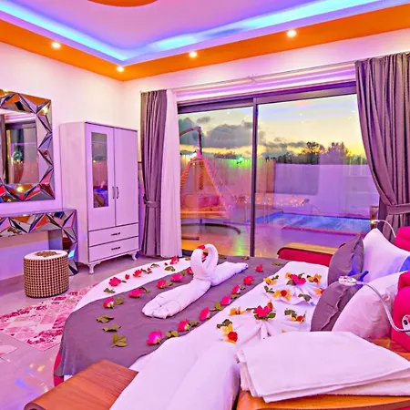 Hotel Yuecel Uezuemlue 4*